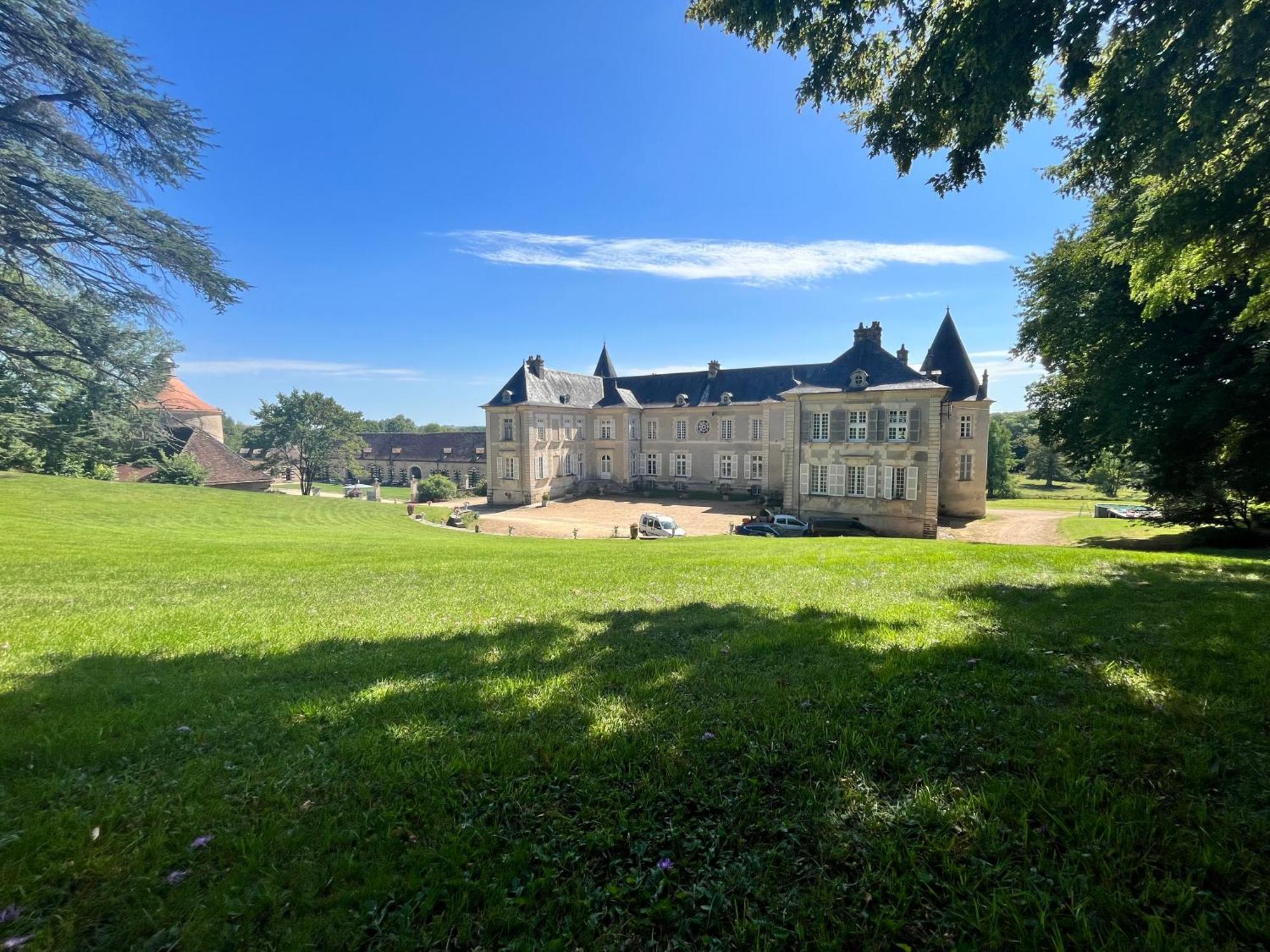 Sens-Beaujeu Chateau De Beaujeu المظهر الخارجي الصورة