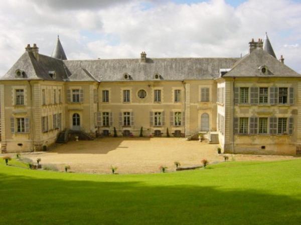 Sens-Beaujeu Chateau De Beaujeu المظهر الخارجي الصورة
