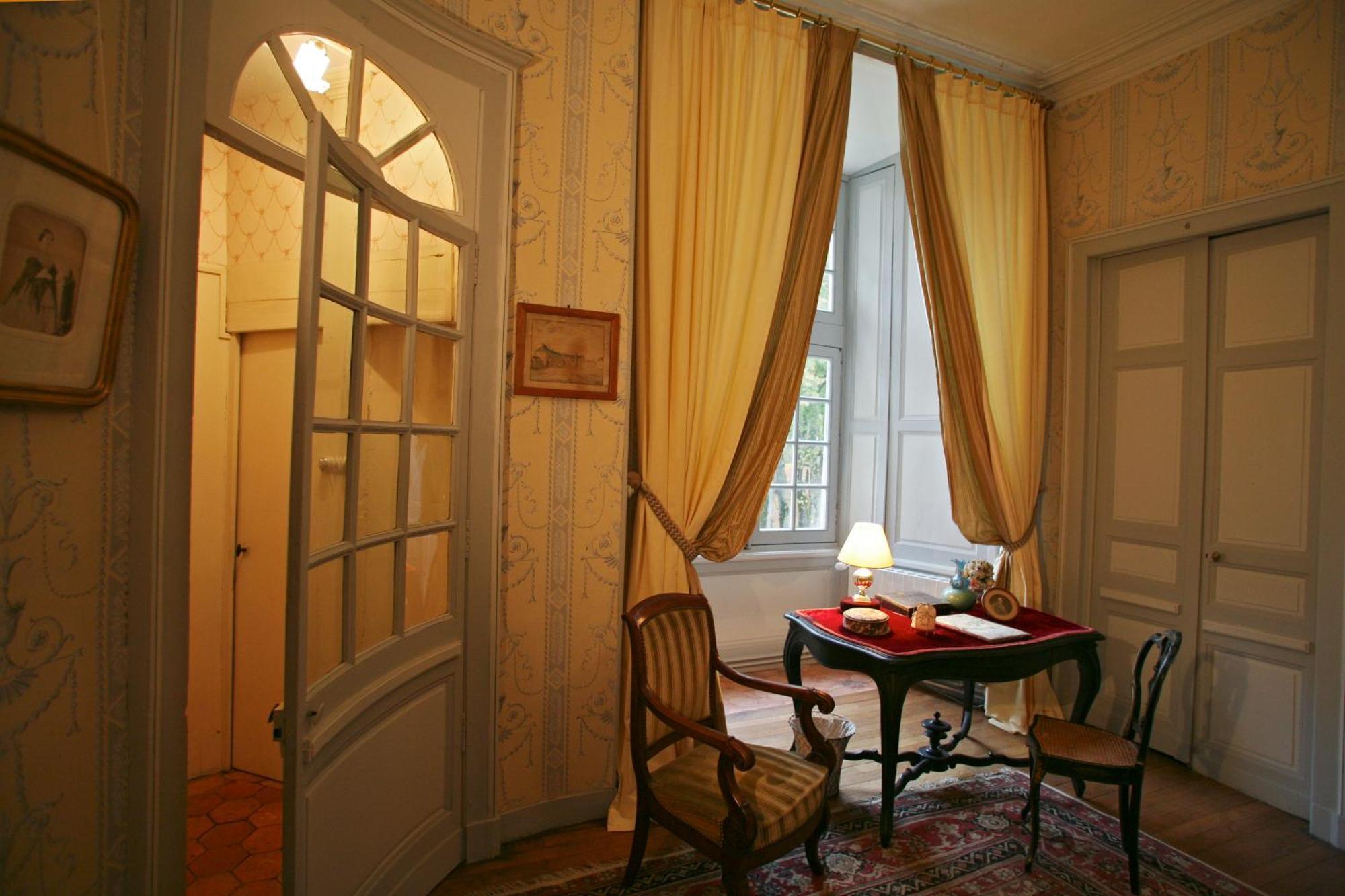 Sens-Beaujeu Chateau De Beaujeu المظهر الخارجي الصورة