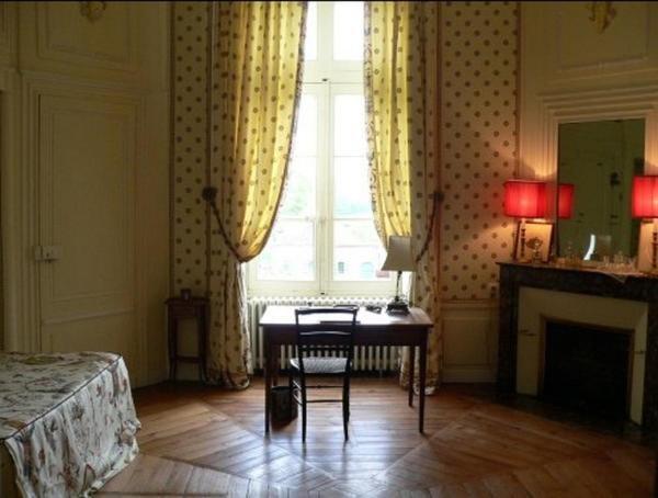 Sens-Beaujeu Chateau De Beaujeu الغرفة الصورة